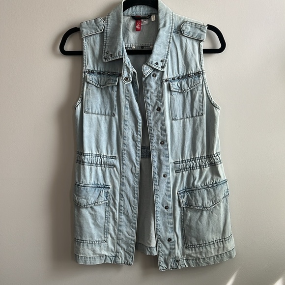 Divided by H&M denim vest - Picture 3 of 7